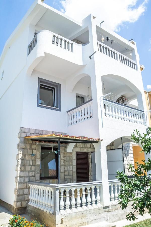 Апартаменты Apartments Miki Бар-4