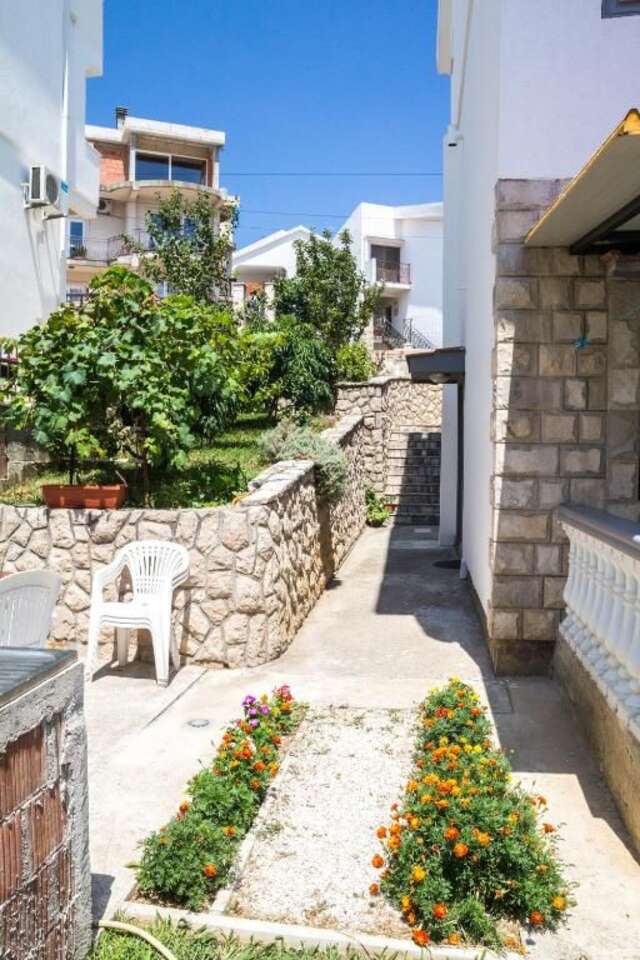 Апартаменты Apartments Miki Бар-75